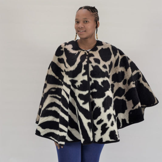 Wearing Cape - Safari Park | Black/Cobblestone