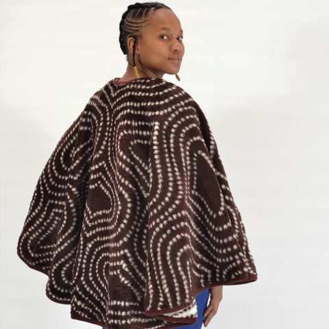 Wearing Cape - Shweshwe | Choc/Natural